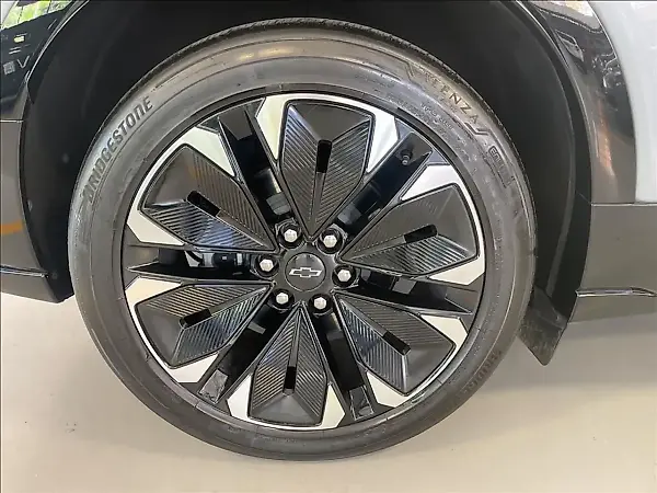 Chevrolet Blazer EV - Imagem 18