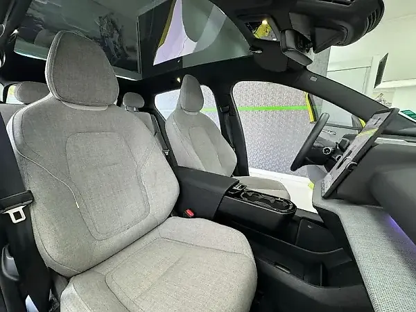 Volvo EX30 - Imagem 5