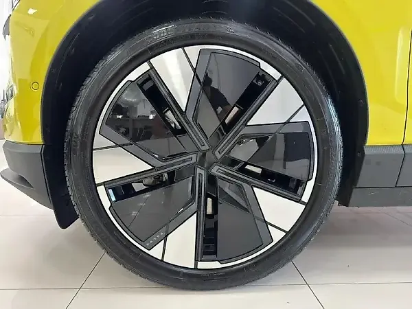 Volvo EX30 - Imagem 12