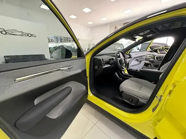 Volvo EX30 - Imagem 15