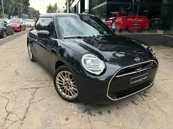 Mini Cooper SE - Imagem 1