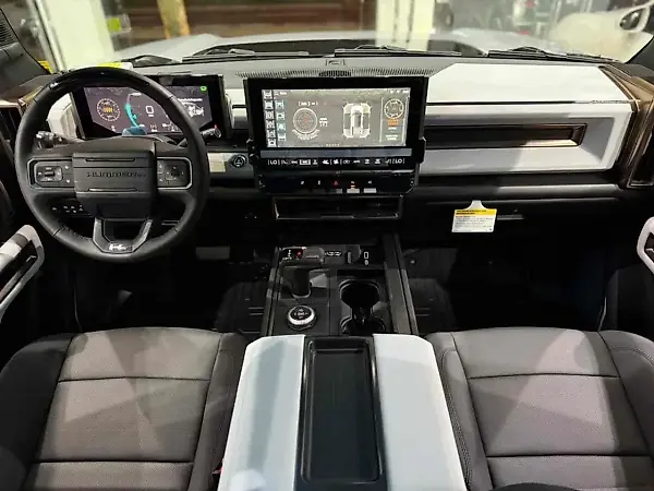 GMC Hummer EV Pickup - Imagem 3