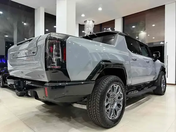 GMC Hummer EV Pickup - Imagem 8