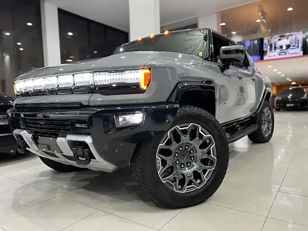 GMC Hummer EV Pickup - Imagem 14