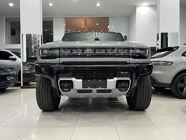 GMC Hummer EV Pickup - Imagem 19