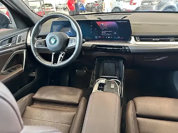 BMW IX2 - Imagem 6