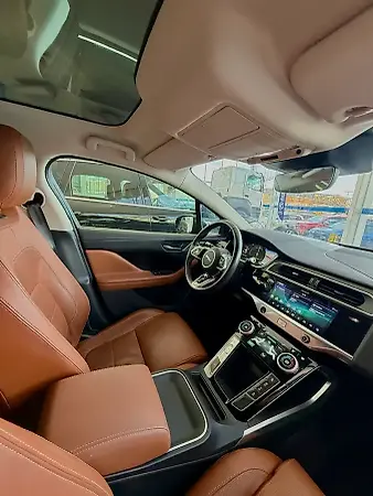 Jaguar I-pace - Imagem 11