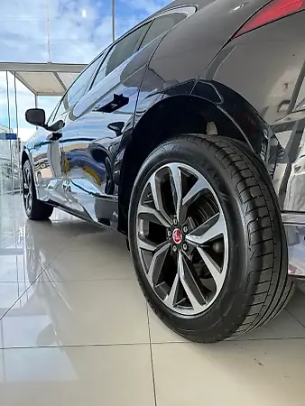 Jaguar I-pace - Imagem 14