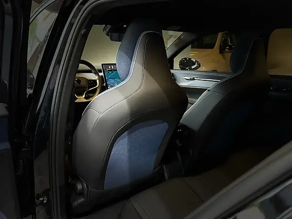 Volvo EX30 - Imagem 8
