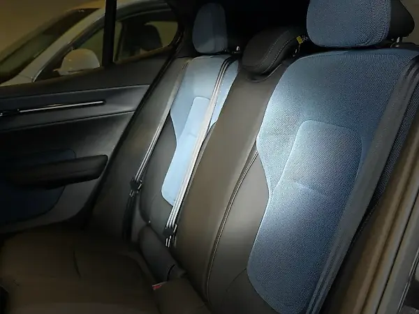 Volvo EX30 - Imagem 9