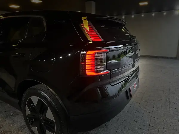 Volvo EX30 - Imagem 20