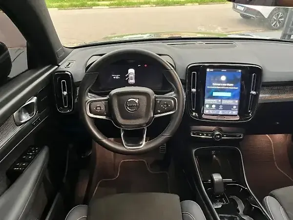 Volvo XC40 - Imagem 9