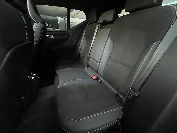 Volvo XC40 - Imagem 12