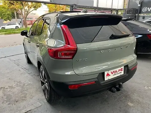 Volvo XC40 - Imagem 4