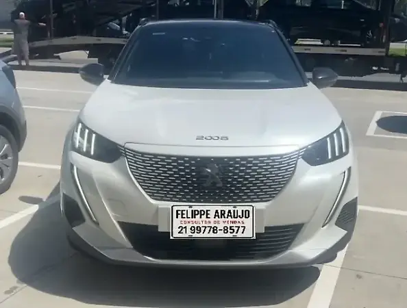 Peugeot E-2008 - Imagem 1