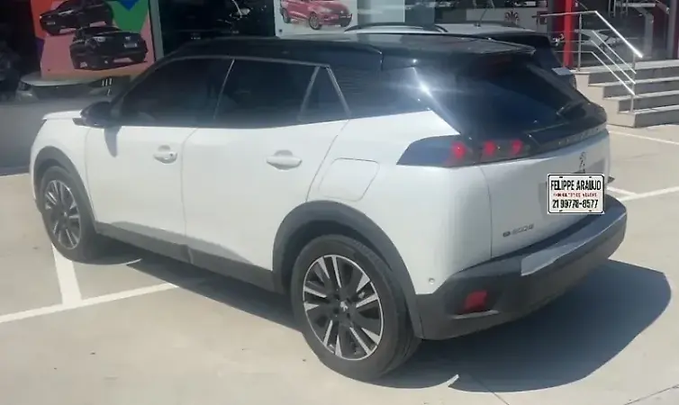 Peugeot E-2008 - Imagem 2