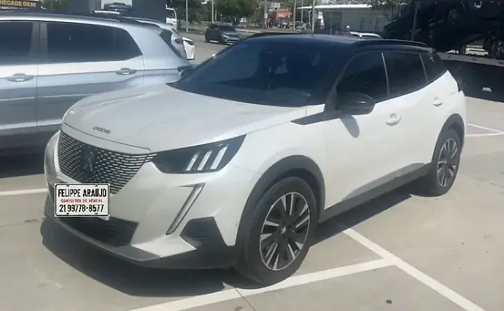 Peugeot E-2008 - Imagem 6