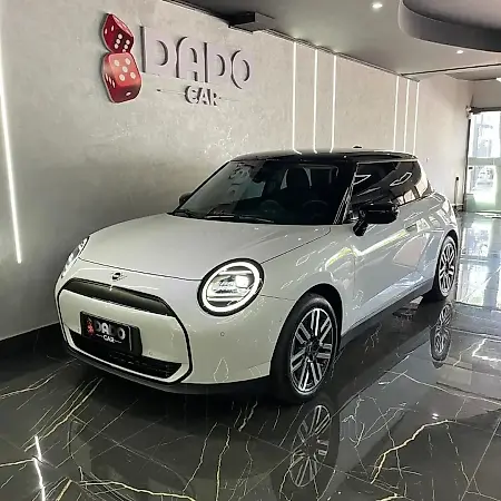 Mini Cooper SE - Imagem 12