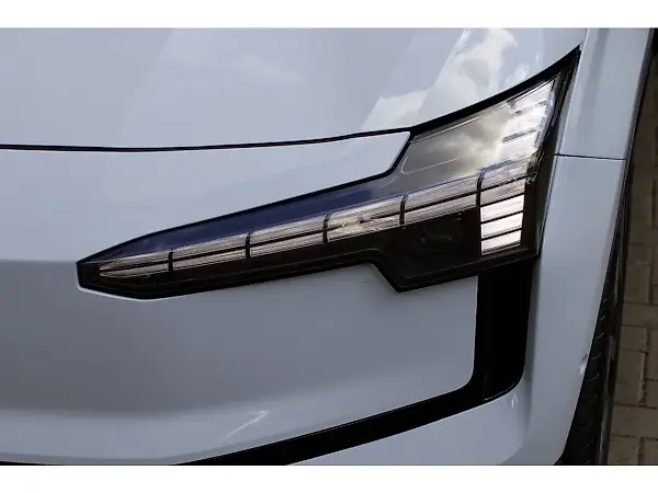 Volvo EX30 - Imagem 2
