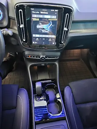 Volvo C40 Recharge - Imagem 10
