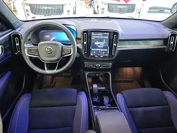 Volvo C40 Recharge - Imagem 9