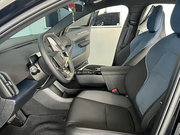 Volvo EX30 - Imagem 9