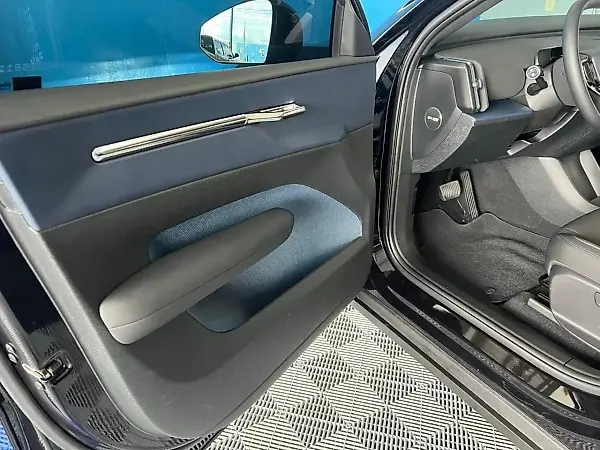 Volvo EX30 - Imagem 12