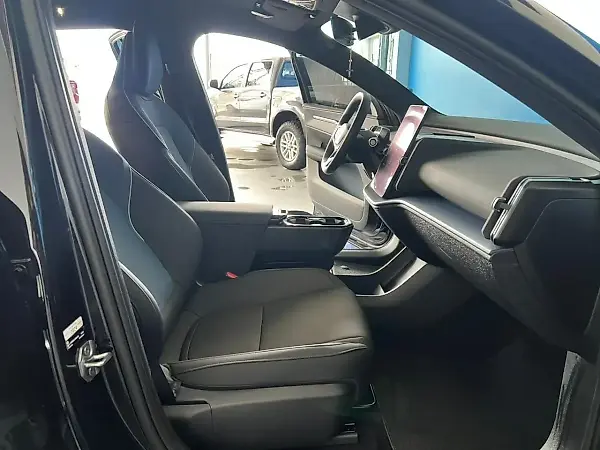 Volvo EX30 - Imagem 10