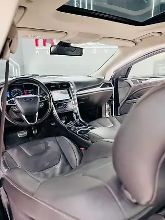 Ford Fusion Plug-in Hybrid - Imagem 9