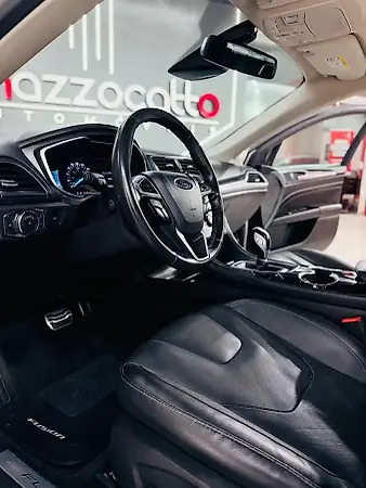 Ford Fusion Plug-in Hybrid - Imagem 8