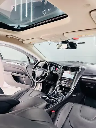 Ford Fusion Plug-in Hybrid - Imagem 10