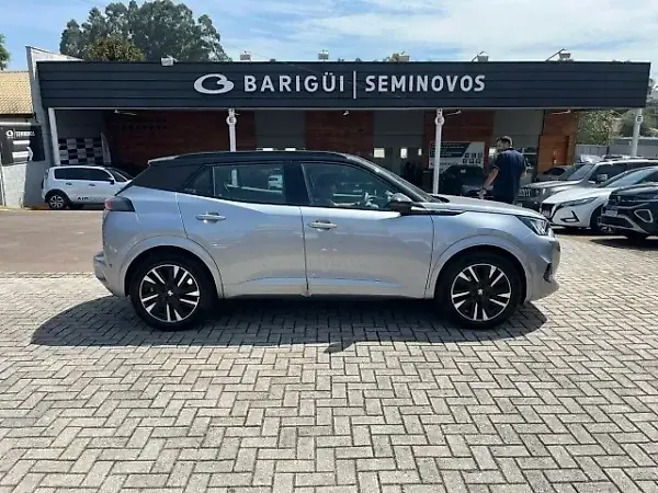 Peugeot E-2008 - Imagem 4