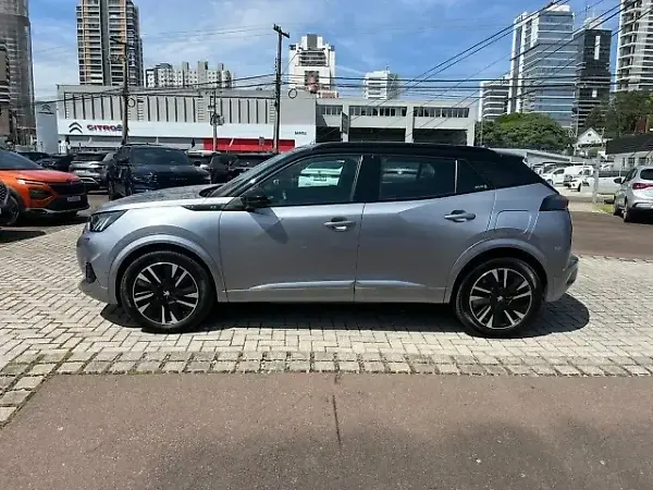 Peugeot E-2008 - Imagem 7