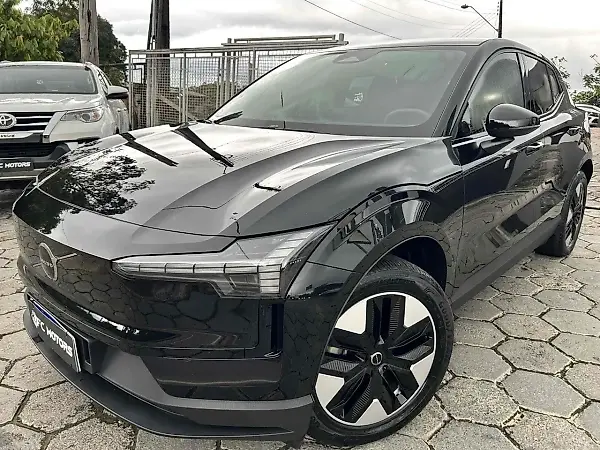 Volvo EX30 - Imagem 1