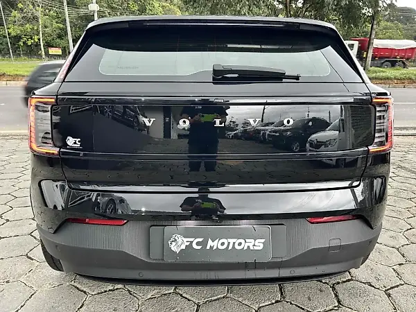 Volvo EX30 - Imagem 3