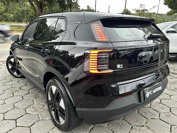 Volvo EX30 - Imagem 6