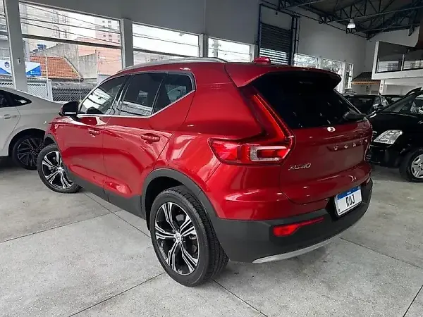 Volvo XC40 - Imagem 2