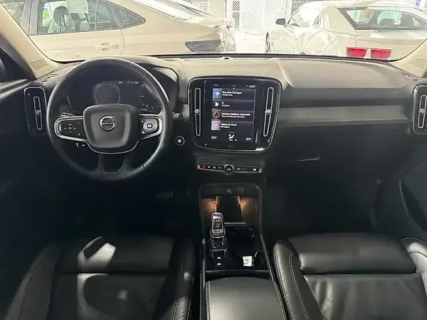 Volvo XC40 - Imagem 8
