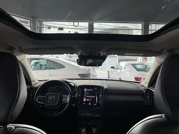 Volvo XC40 - Imagem 9