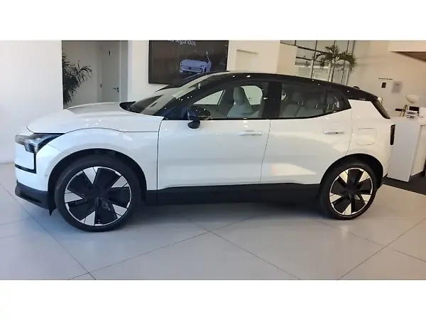 Volvo EX30 - Imagem 2