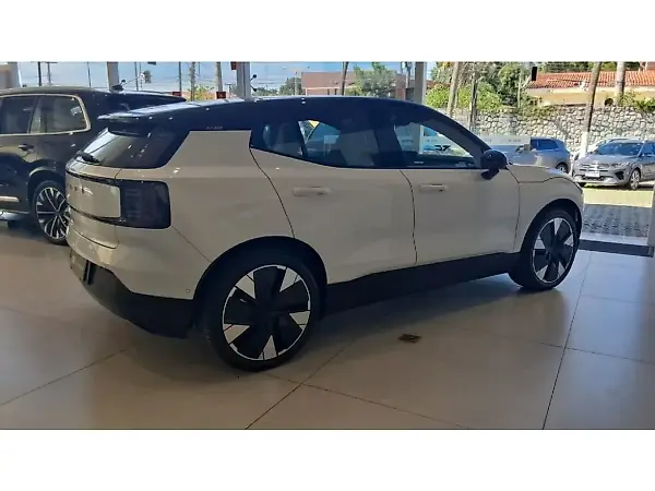 Volvo EX30 - Imagem 6