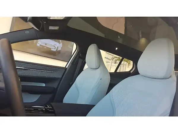 Volvo EX30 - Imagem 11