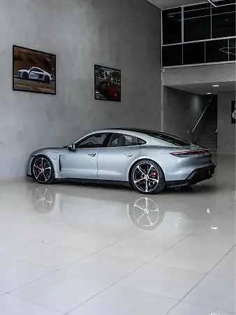 Porsche Taycan - Imagem 3