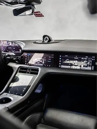 Porsche Taycan - Imagem 7