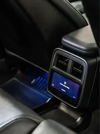 Porsche Taycan - Imagem 9