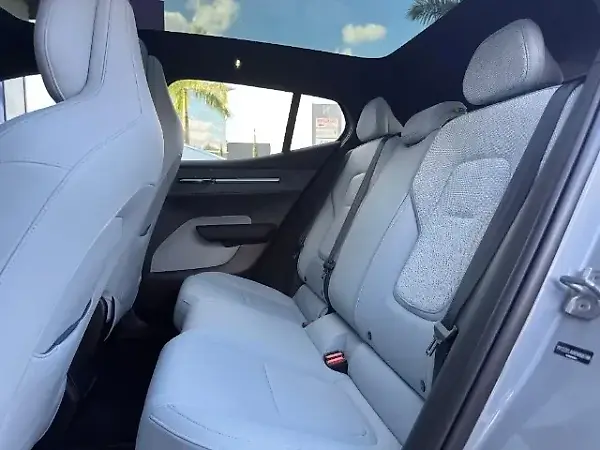 Volvo EX30 - Imagem 17