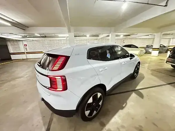 Volvo EX30 - Imagem 4