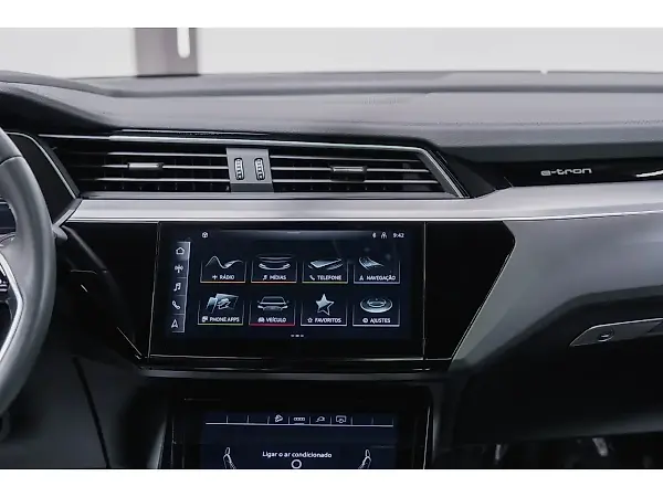Audi E-tron Sportback - Imagem 11