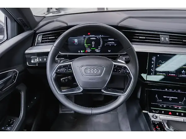 Audi E-tron Sportback - Imagem 12