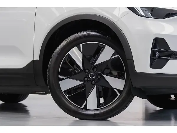 Volvo C40 Recharge - Imagem 3